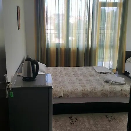 на гости при силвия 3* 오브조르