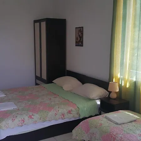 게스트하우스 на гости при силвия 3*