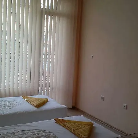 на гости при силвия 3* 오브조르
