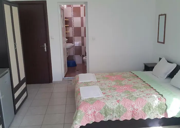 на гости при силвия 게스트하우스