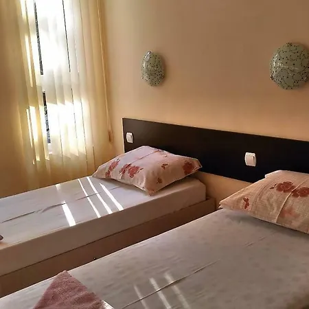 Casa de hóspedes на гости при силвия 3*