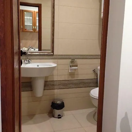 на гости при силвия Casa de hóspedes Obzor