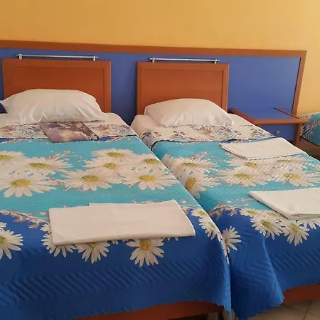 на гости при силвия 3* 奥布佐尔