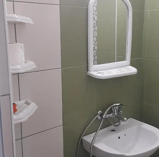 на гости при силвия 招待所 奥布佐尔