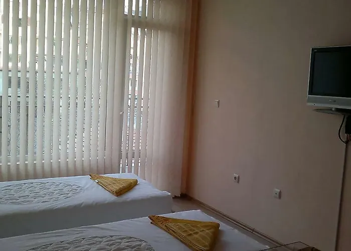 на гости при силвия 3* 奥布佐尔